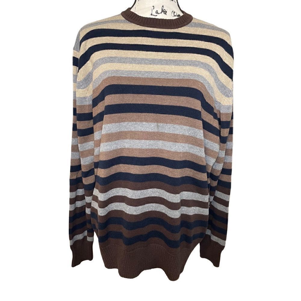 Haggar stripped sweater, Size Large‎